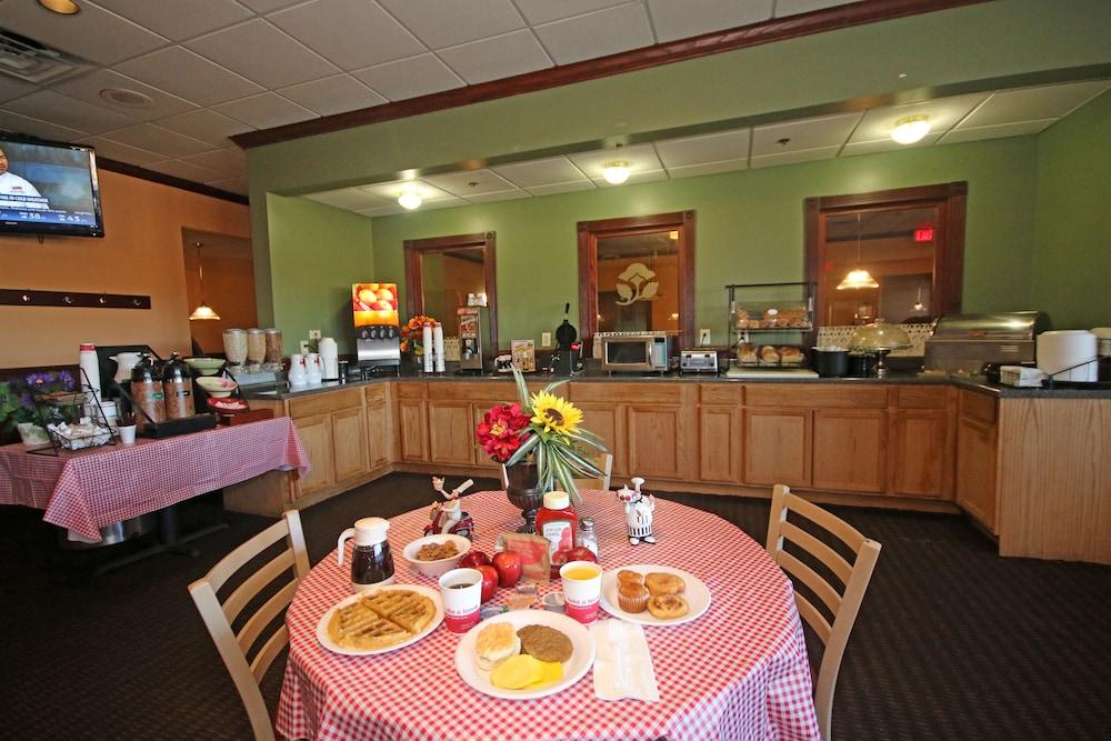 Ramada By Wyndham Wytheville Esterno foto