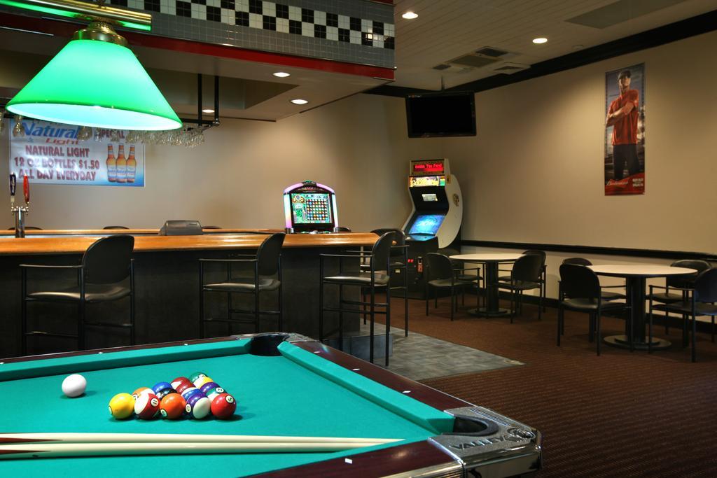 Ramada By Wyndham Wytheville Esterno foto