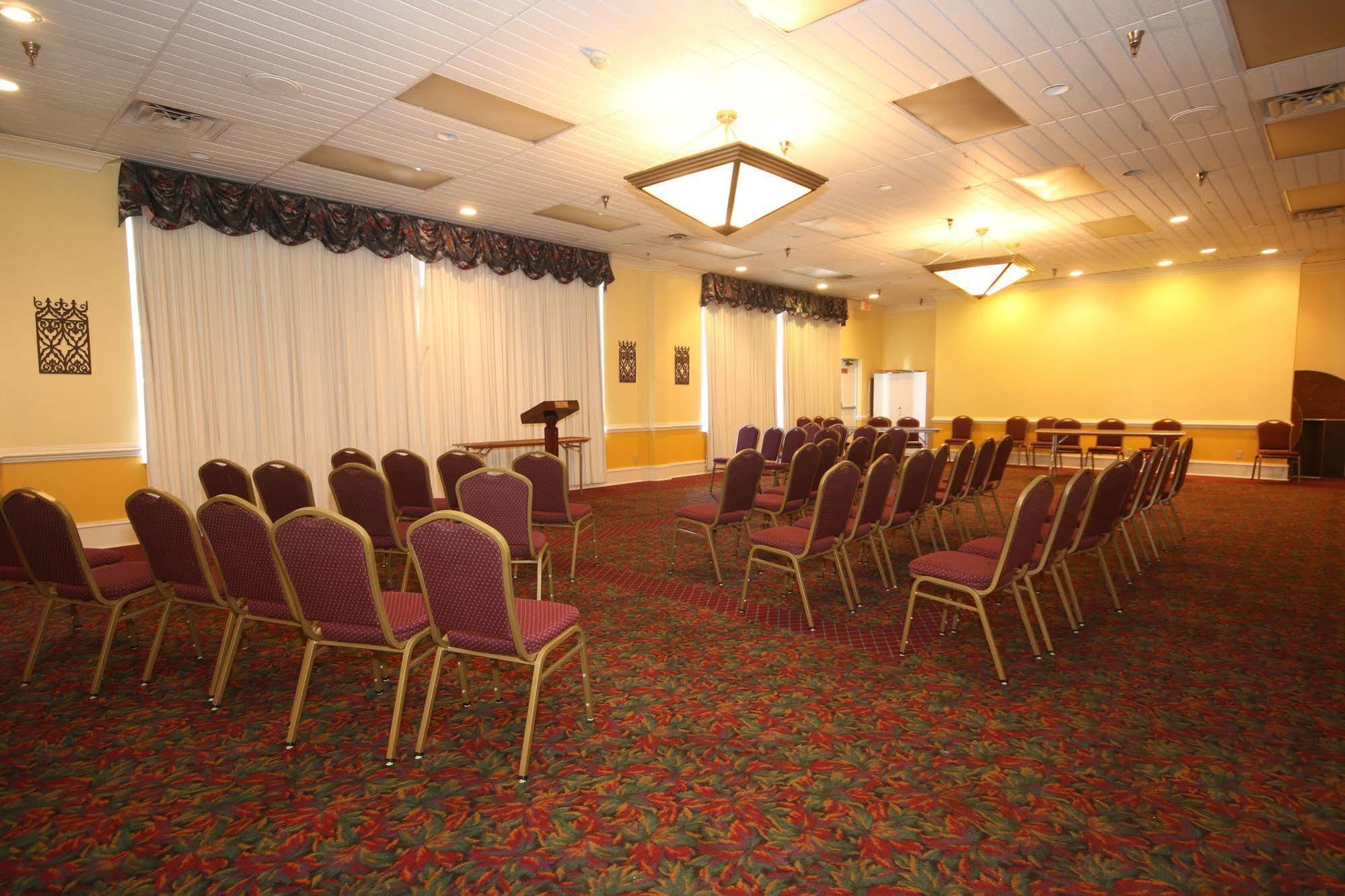 Ramada By Wyndham Wytheville Esterno foto