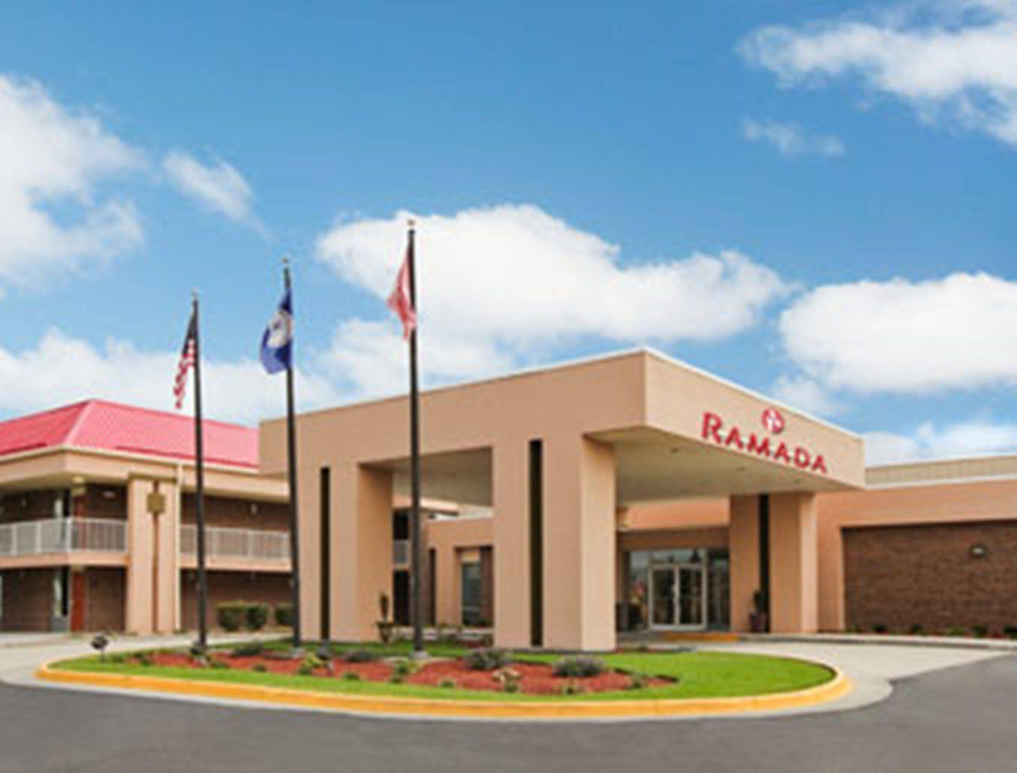 Ramada By Wyndham Wytheville Esterno foto